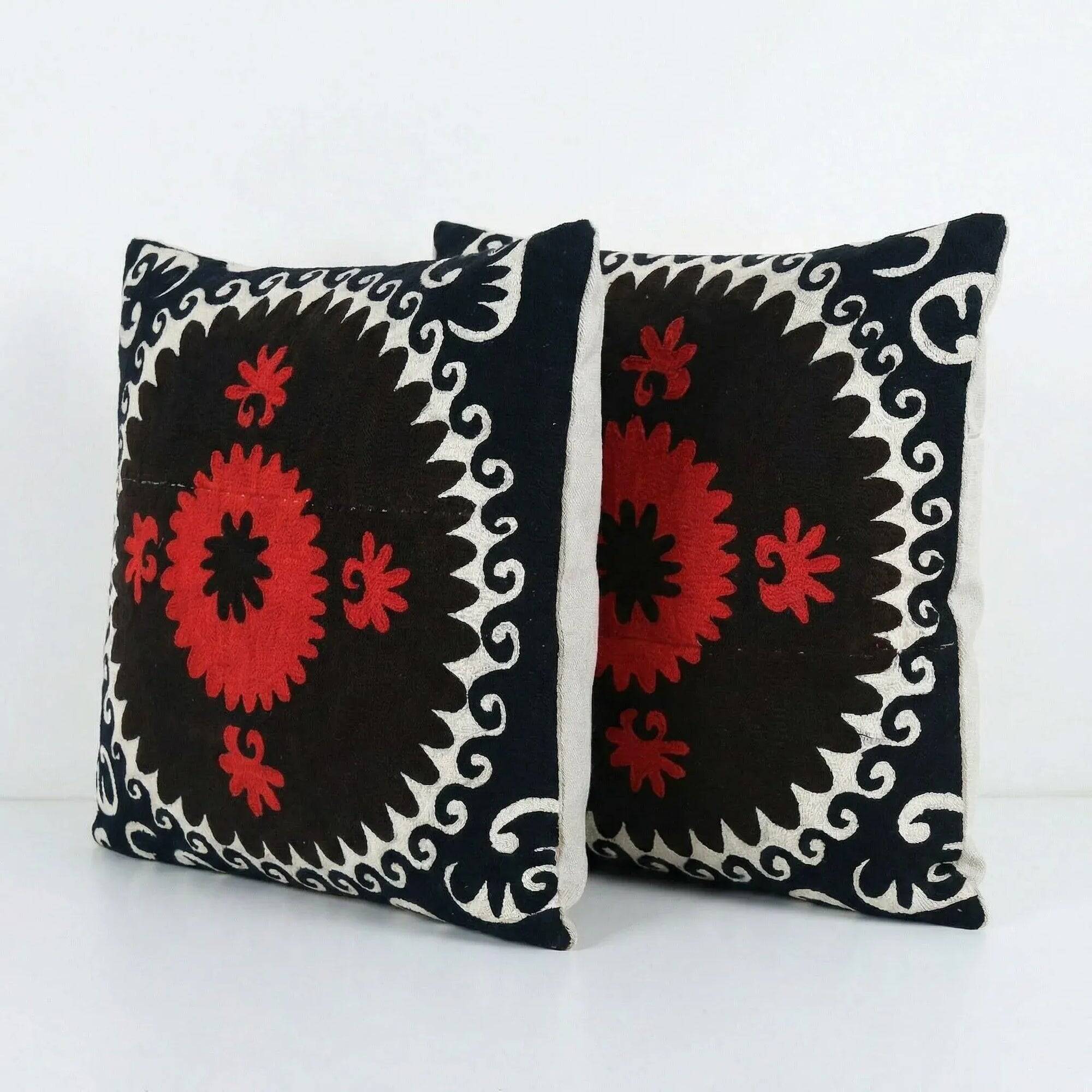 Lot de 2 housses de coussin brodées vintage 61x61 cm