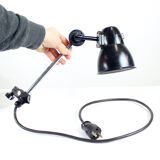 Applique murale industrielle en bakélite noire & chrome, Tchécoslovaquie années 1950