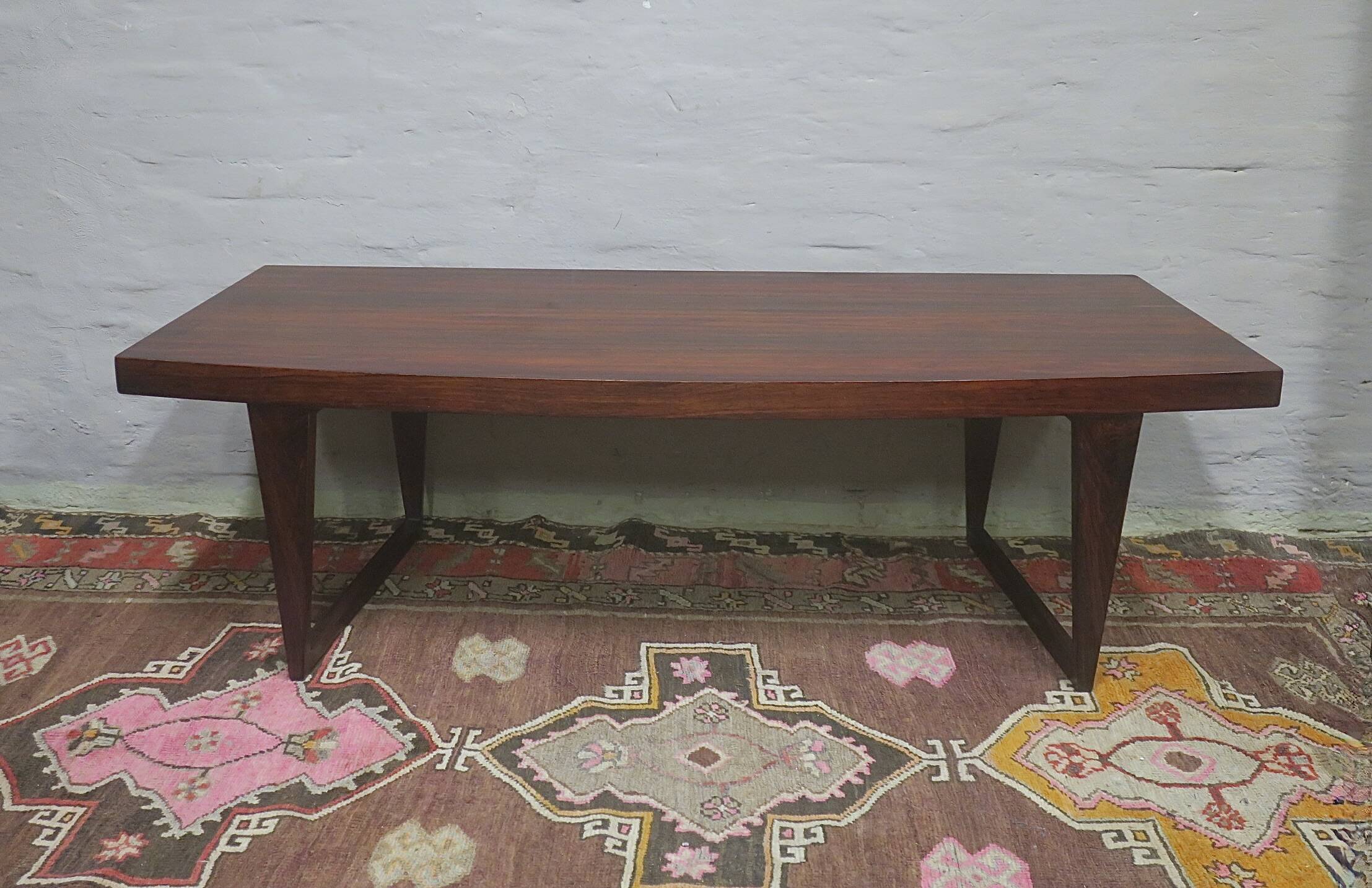 Rosewood curved coffee table, Denmark 1960s