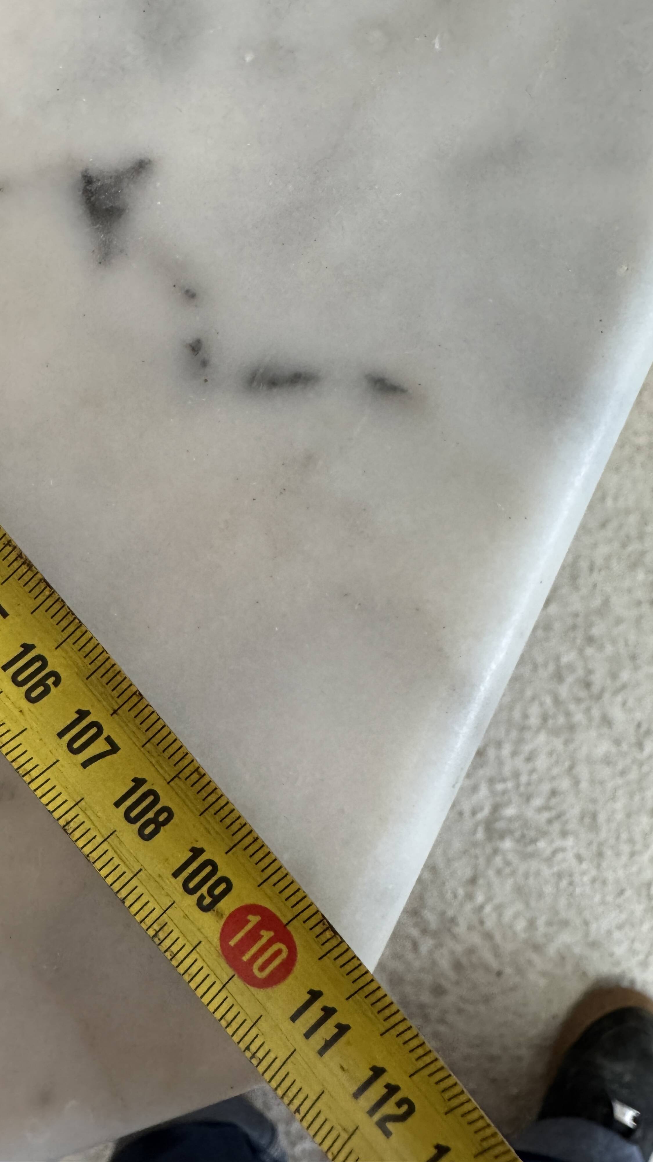 Table à manger en marbre