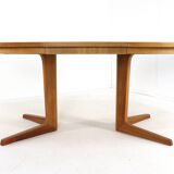 Bernhard Pedersen and Son oak round 2x extendable dining table 'Bogvad'