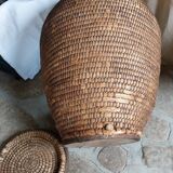 Woven straw basket