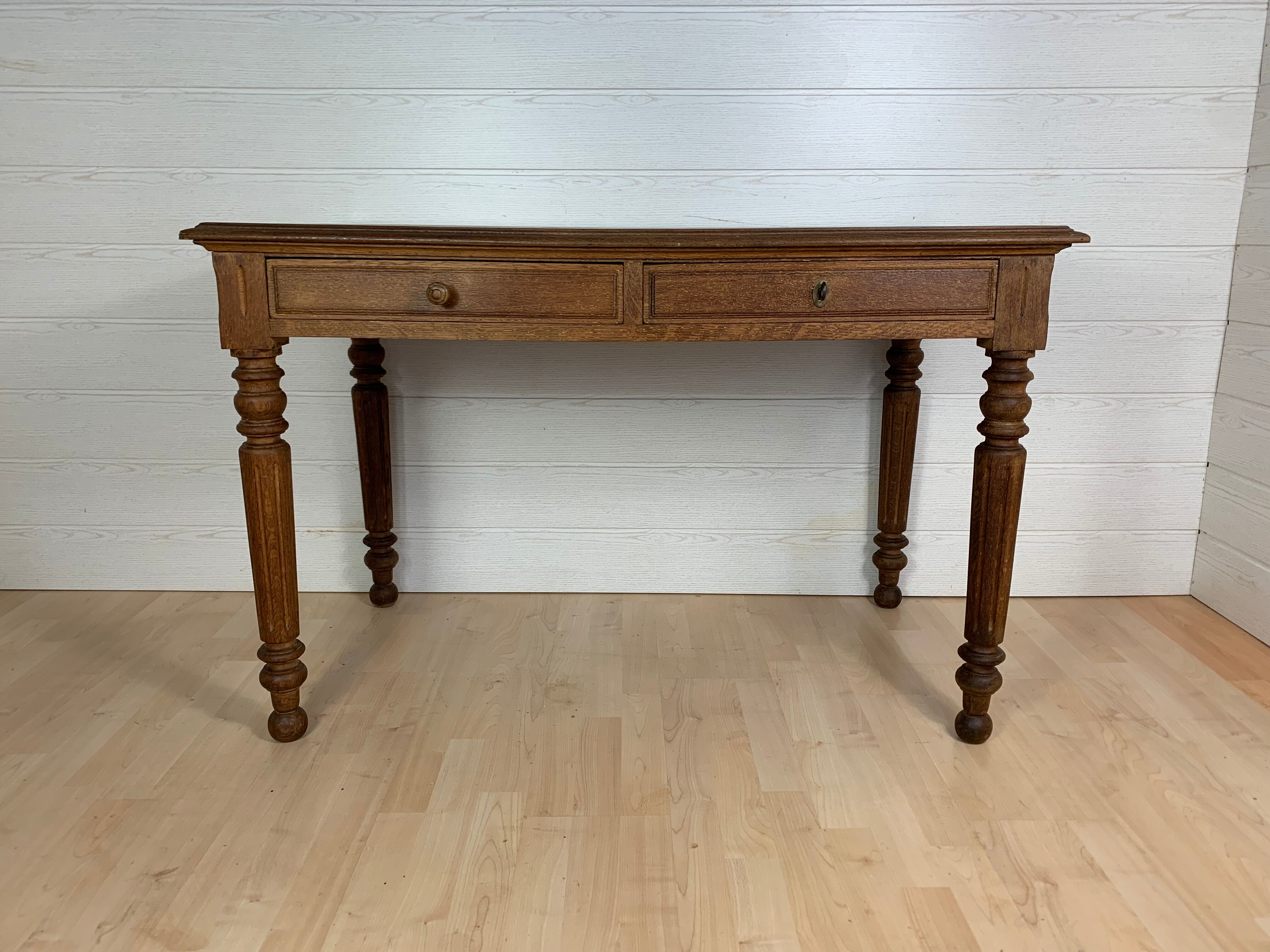 Table de ferme bureau style Louis Philippe en chêne