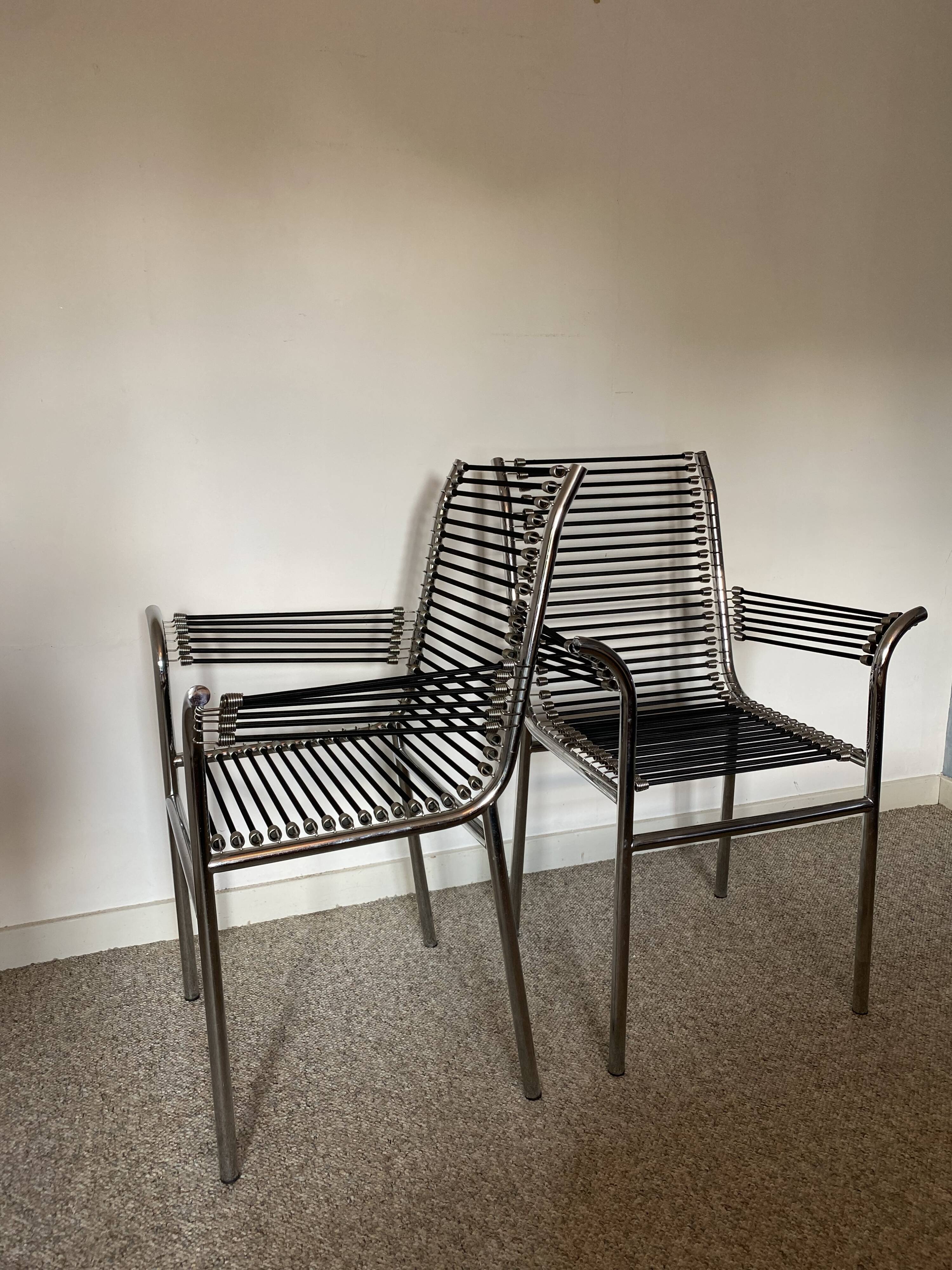 Set of 4 ‘bungee’ lounge chairs