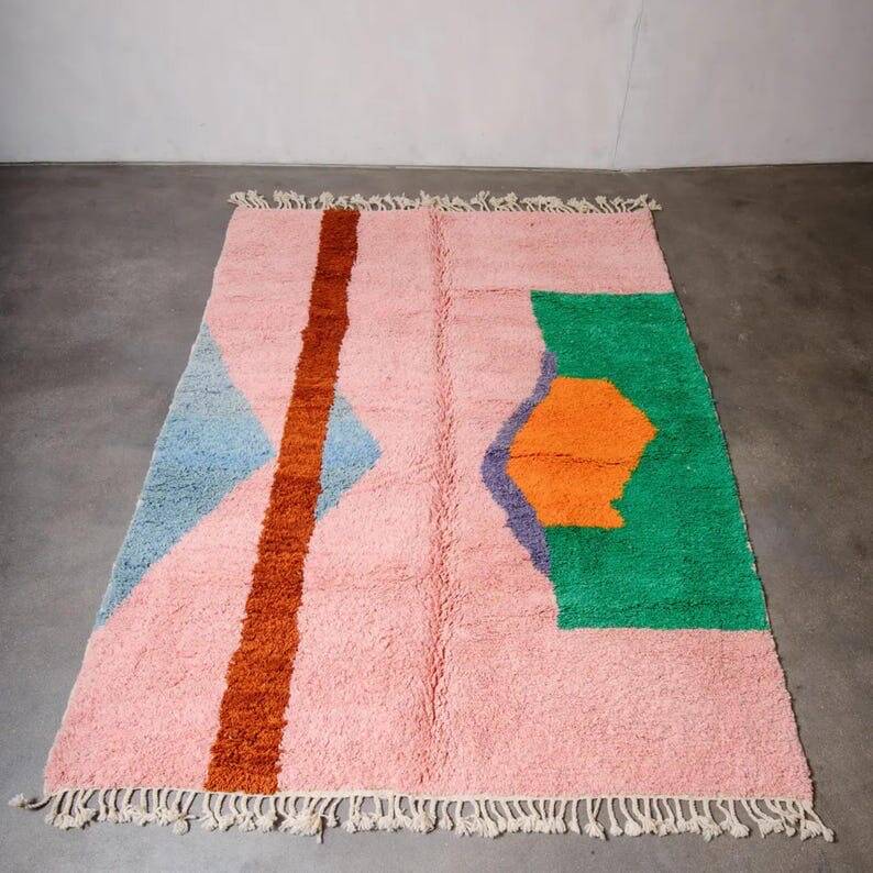 Handmade wool rug for your space, size 150 x 250 cm.