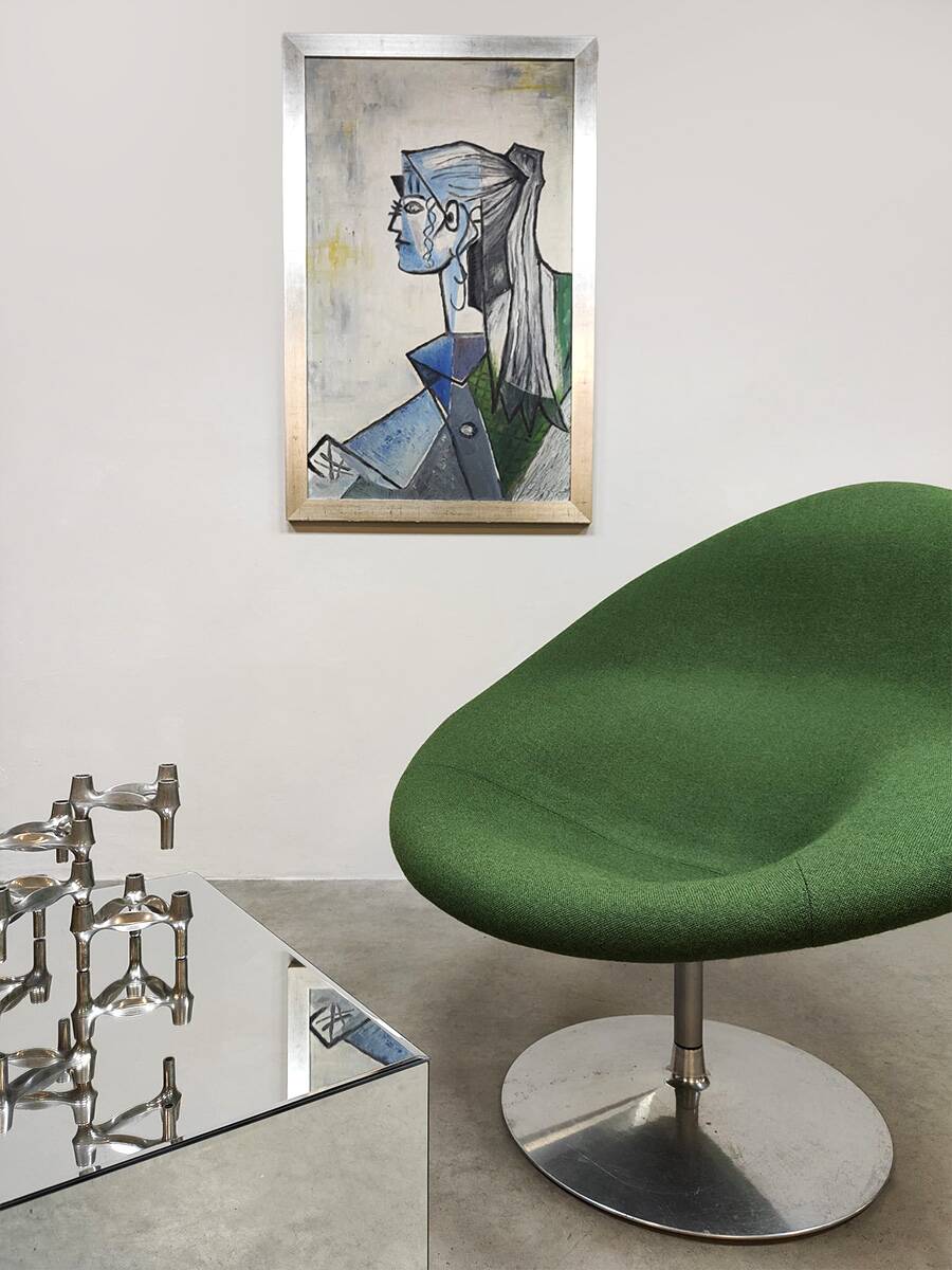 Vintage Globe swivel chair Pierre Paulin Artifort