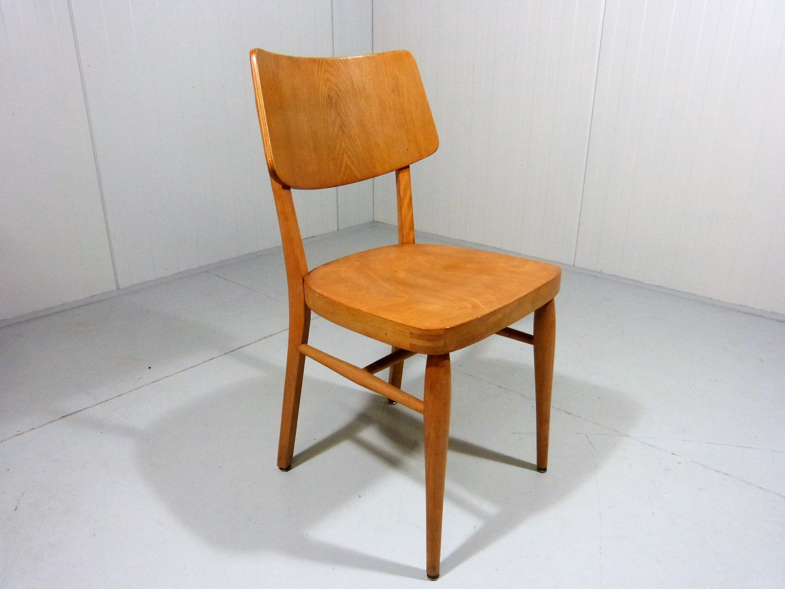 Set of 8 wooden dining chairs 1950’s