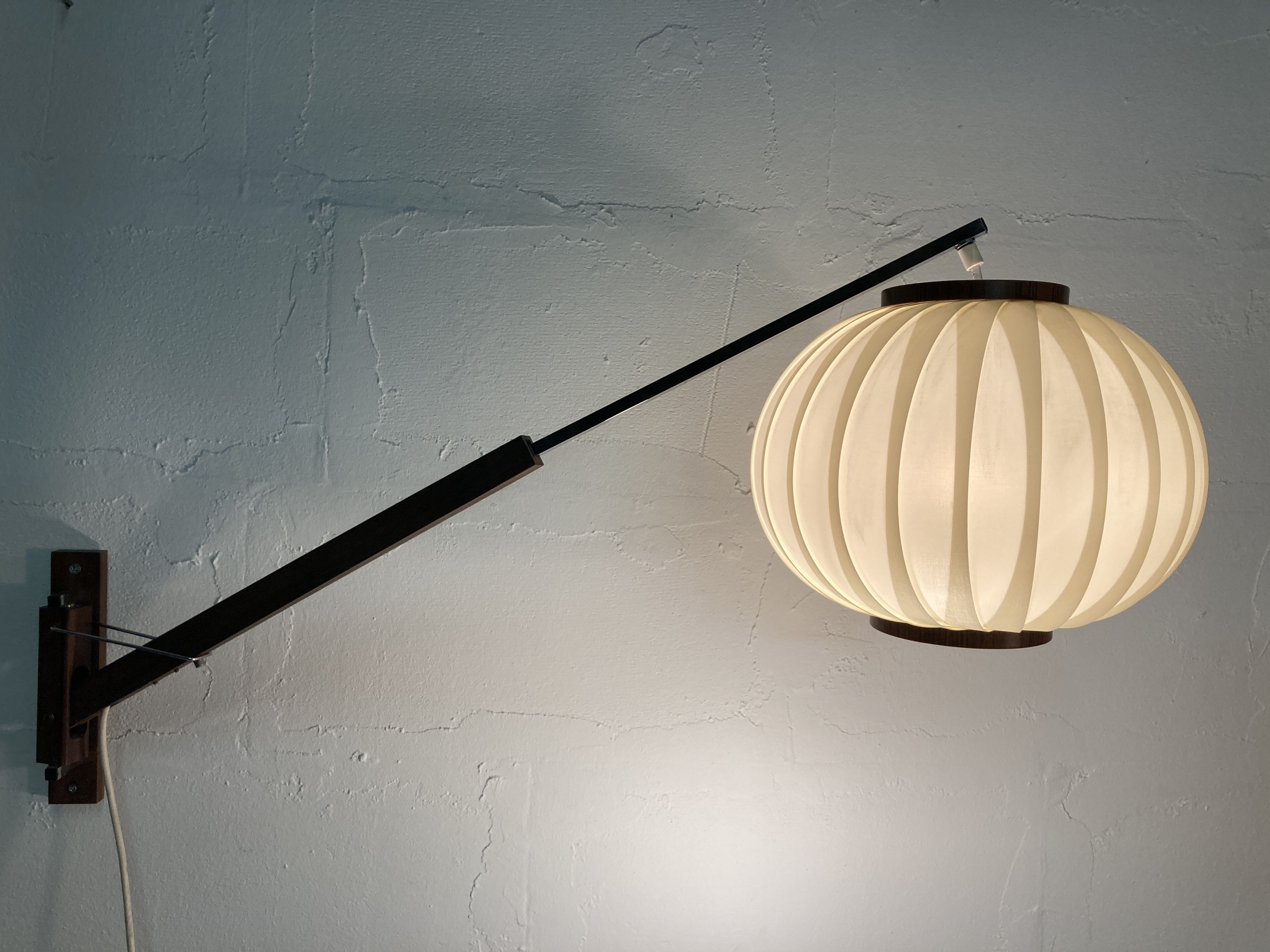 Midcentury swing wall lamp by Svend Aage Holm-Sørensen for HOLM-SØRENSEN & CO, 1950S