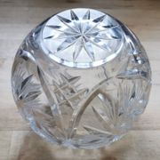 Vase cut crystal ball