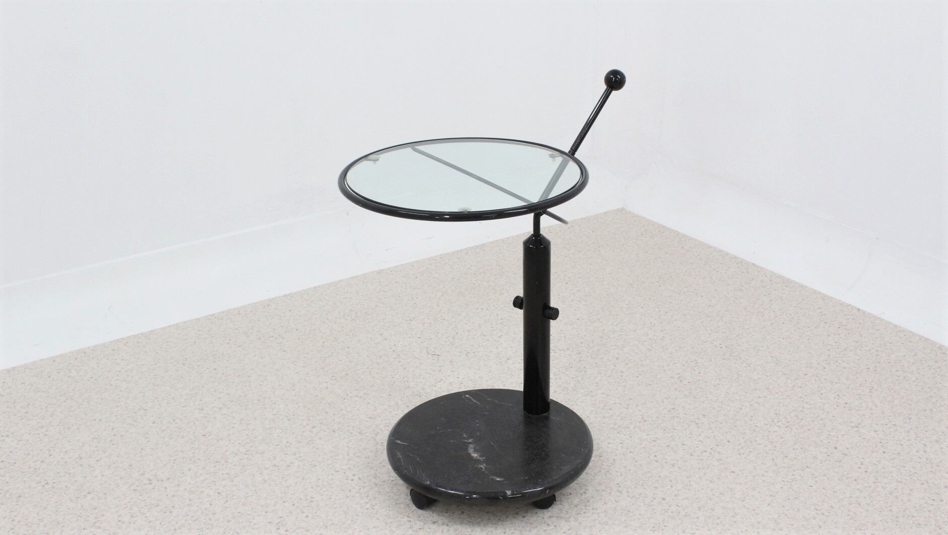 Verre italien &Marbre Pivotant Table Basse, années 1980