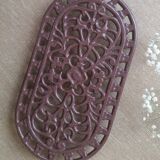 Enameled cast iron trivet