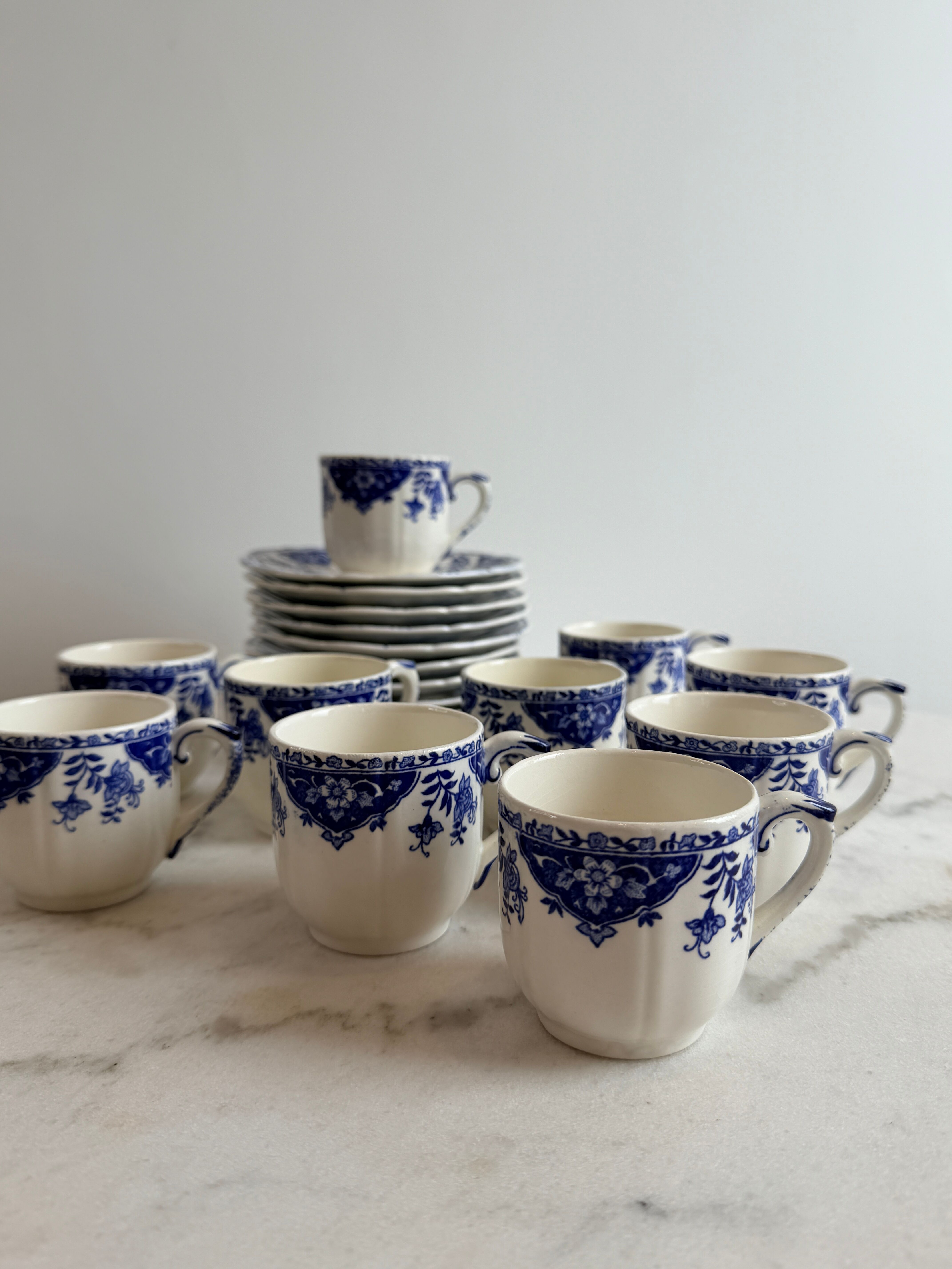 Set of 10 coffee/espresso cups - Gien - Ironstone