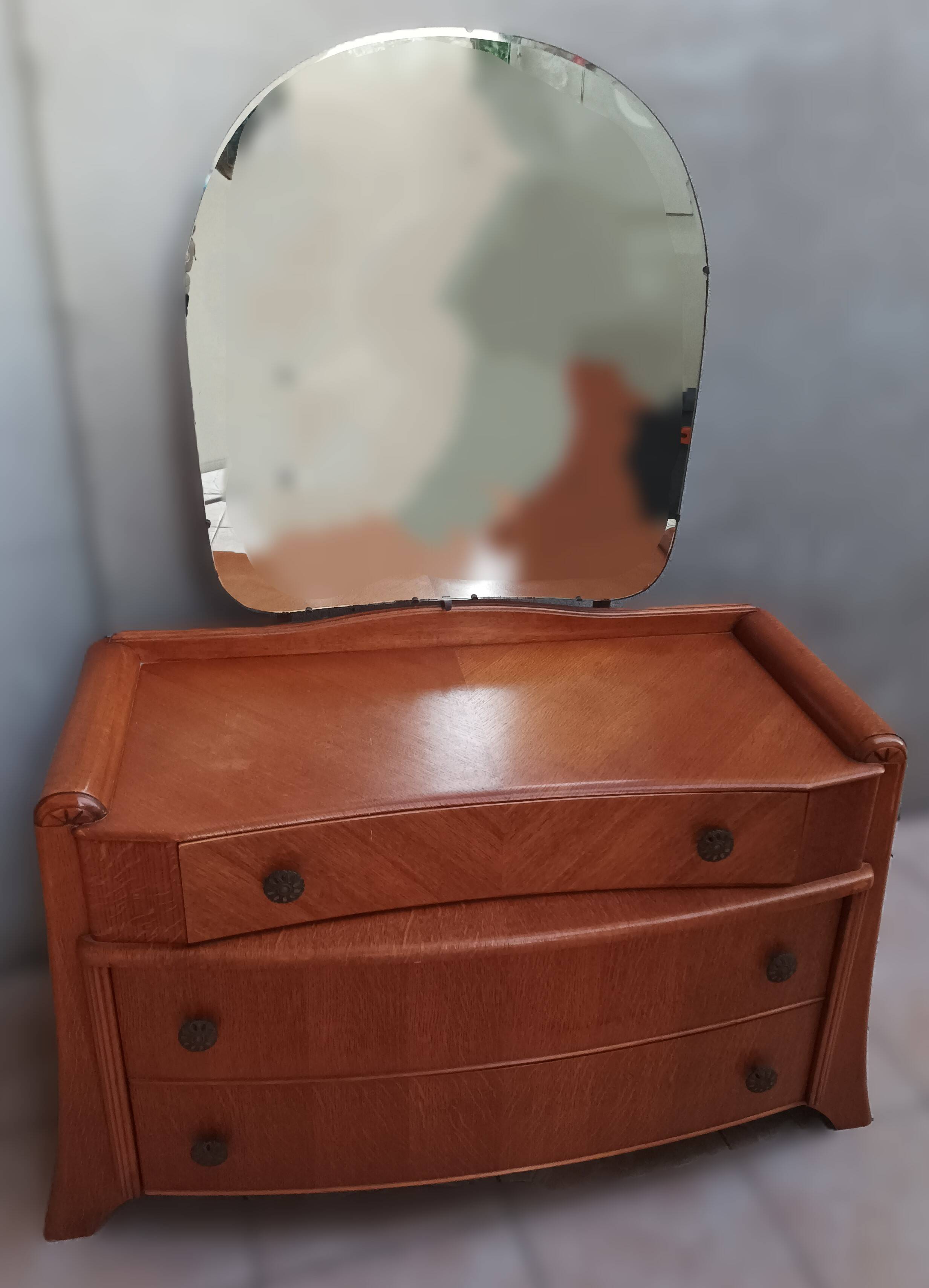 Austinsuite dressing table chest of drawers in Art Deco style oak 1960