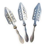 Lot 3 - Chiseled absinthe spoons