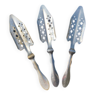 Lot 3 - Chiseled absinthe spoons