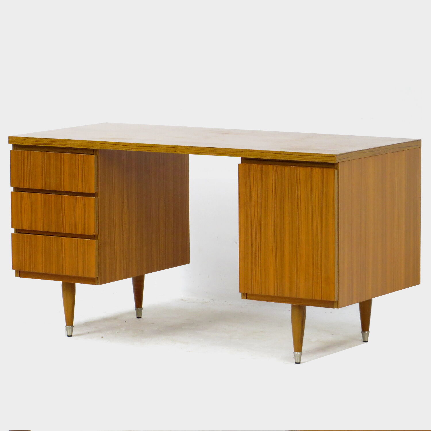 Mid century modern writing desk on beautiful stylish wooden legs, 1960s.