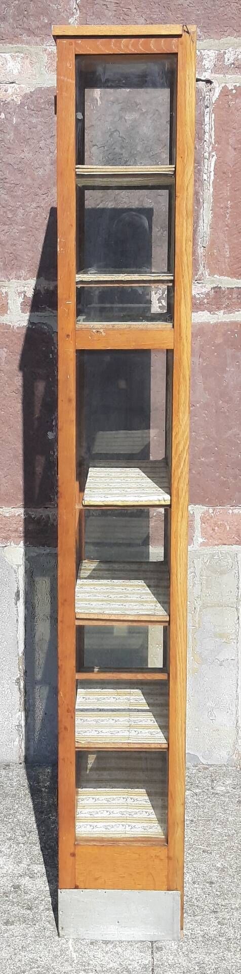 Display cabinet (Height 2.10m)