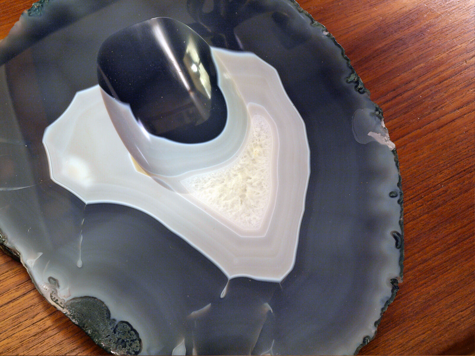XXL crystallized agate ashtray