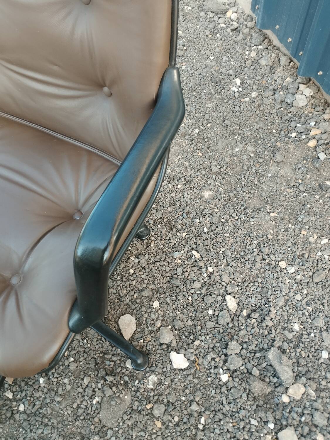 Vintage design office chair