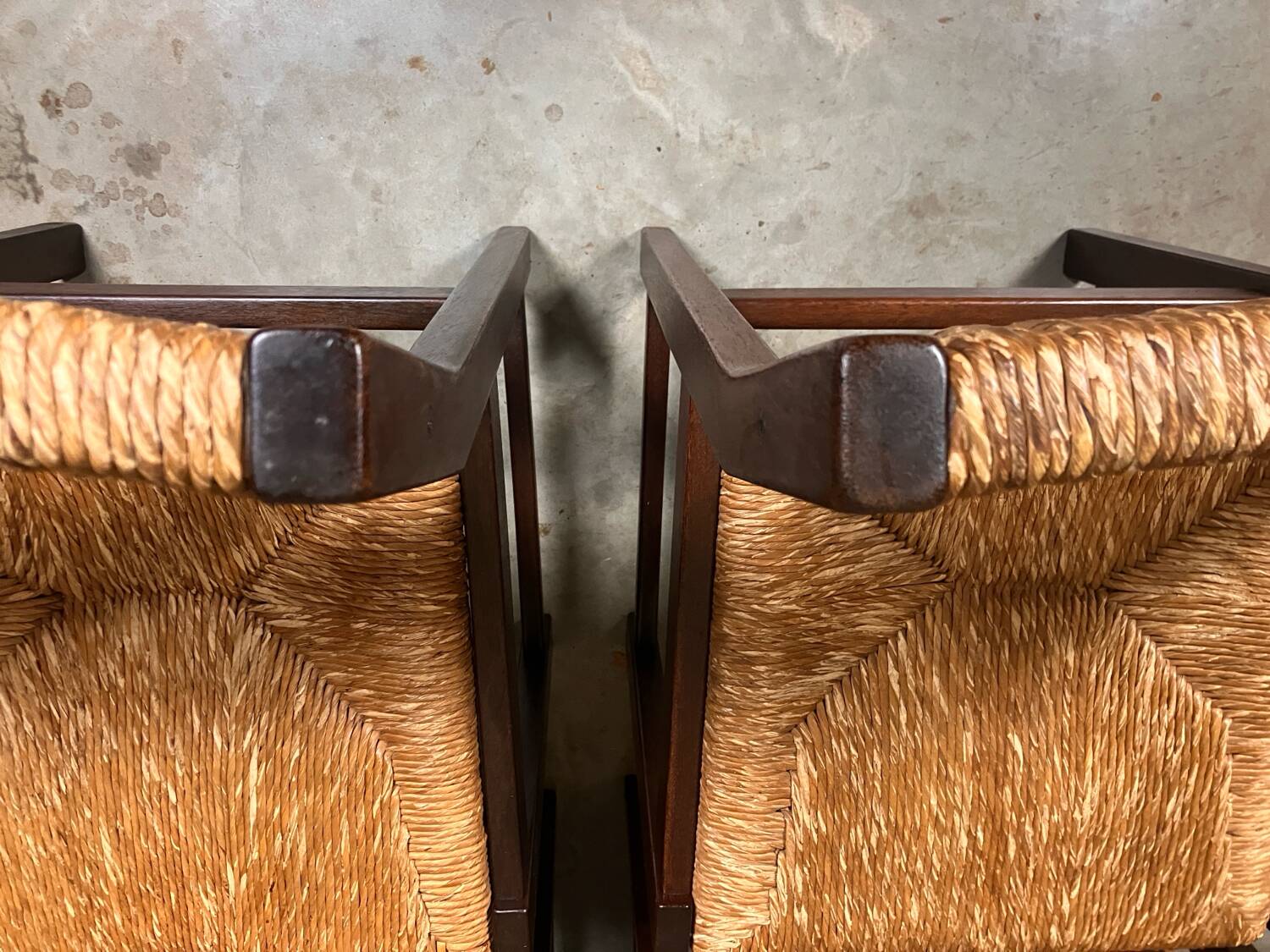6 wooden vintage chairs dark wood rush