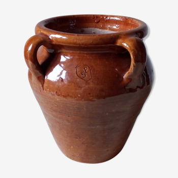 Terracotta pot