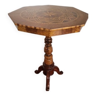 Marquetry pedestal table