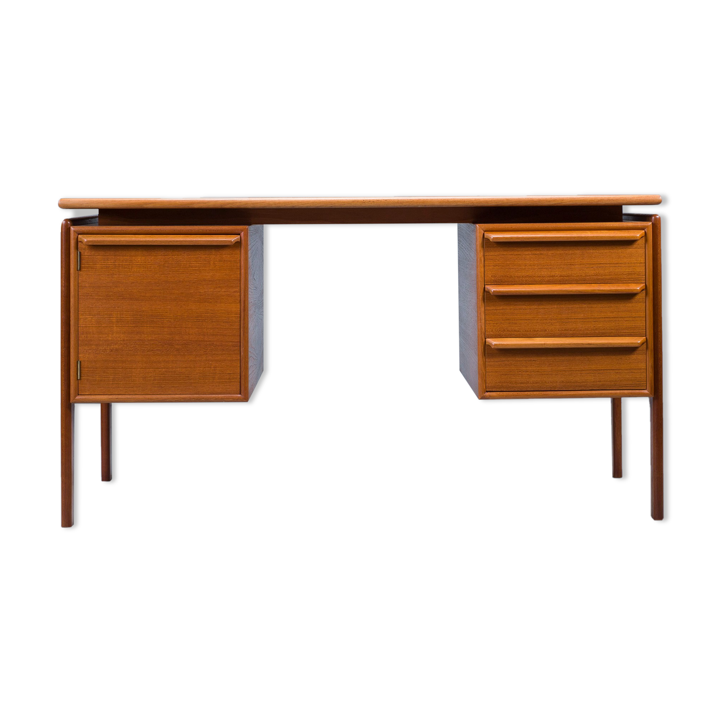 Mid-century teak freestanding desk from GV Møbler, 1960s