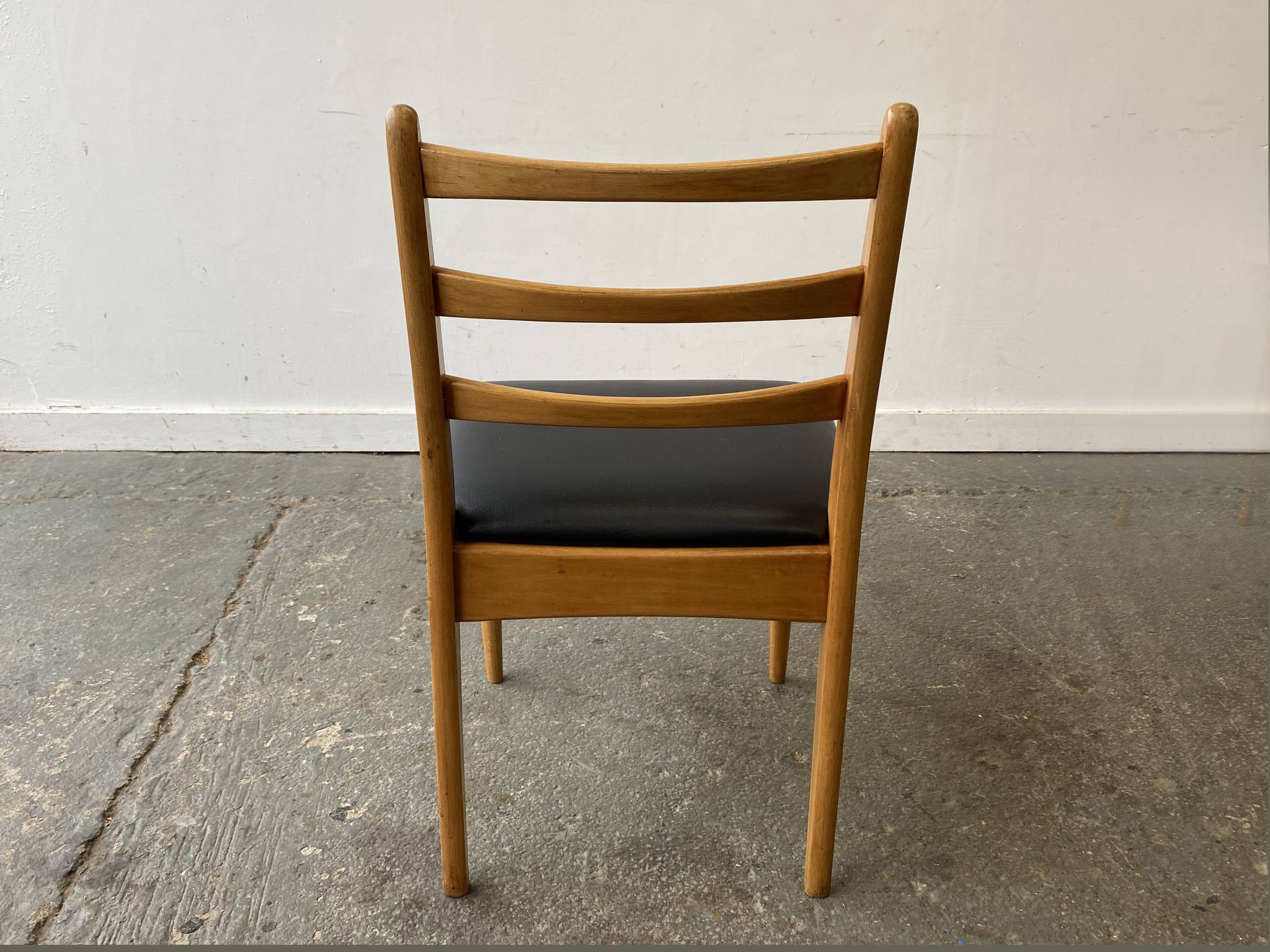 Set of 4 Mid-Century 1970’s dining chairs by Schreiber Furniture