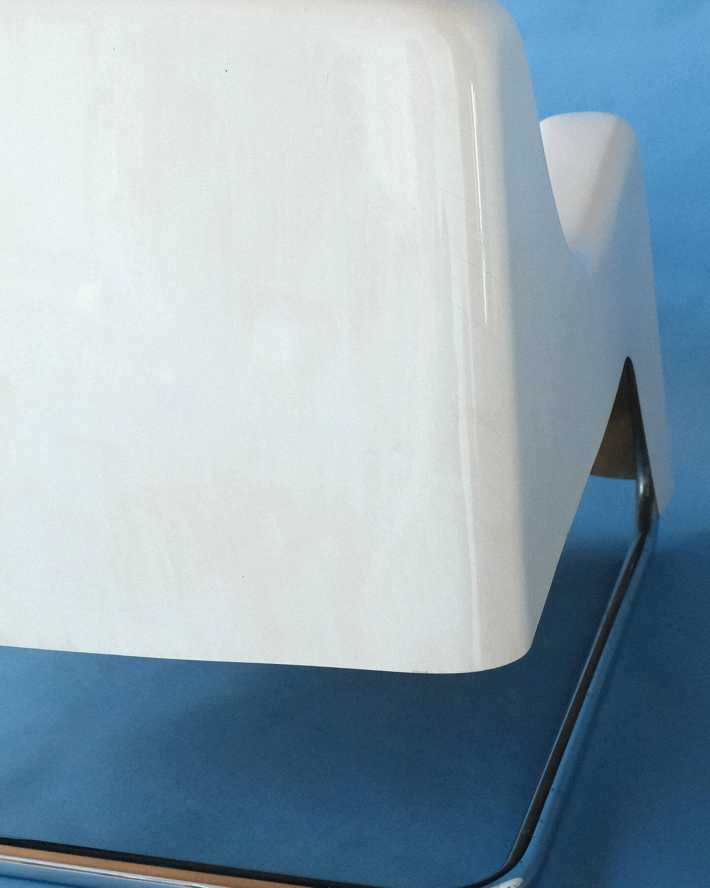 Space age sofa chair