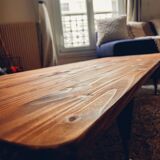 Table basse en bois et laiton