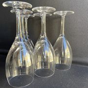 Red wine glasses