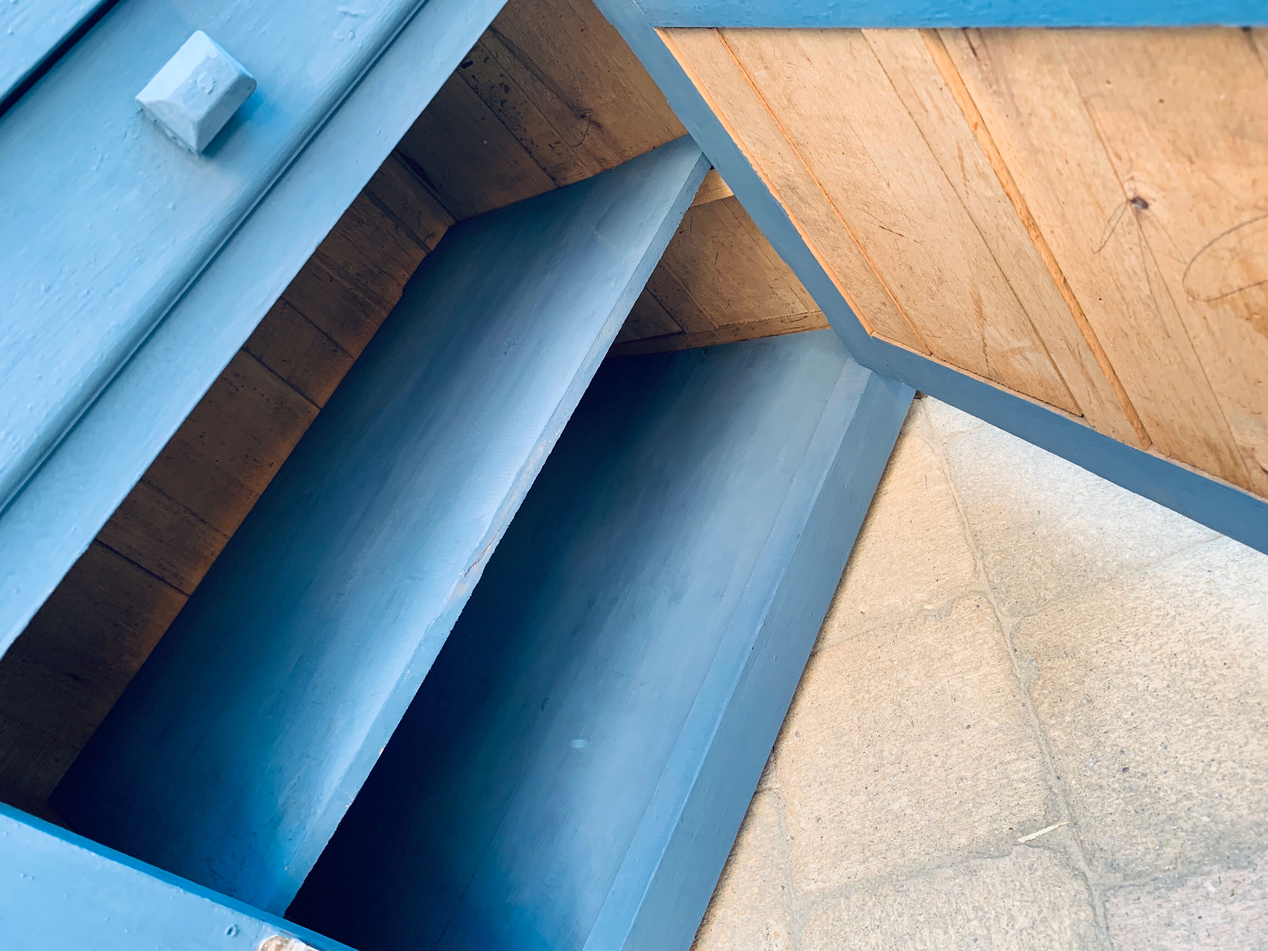 Parisian wardrobe and his bedside