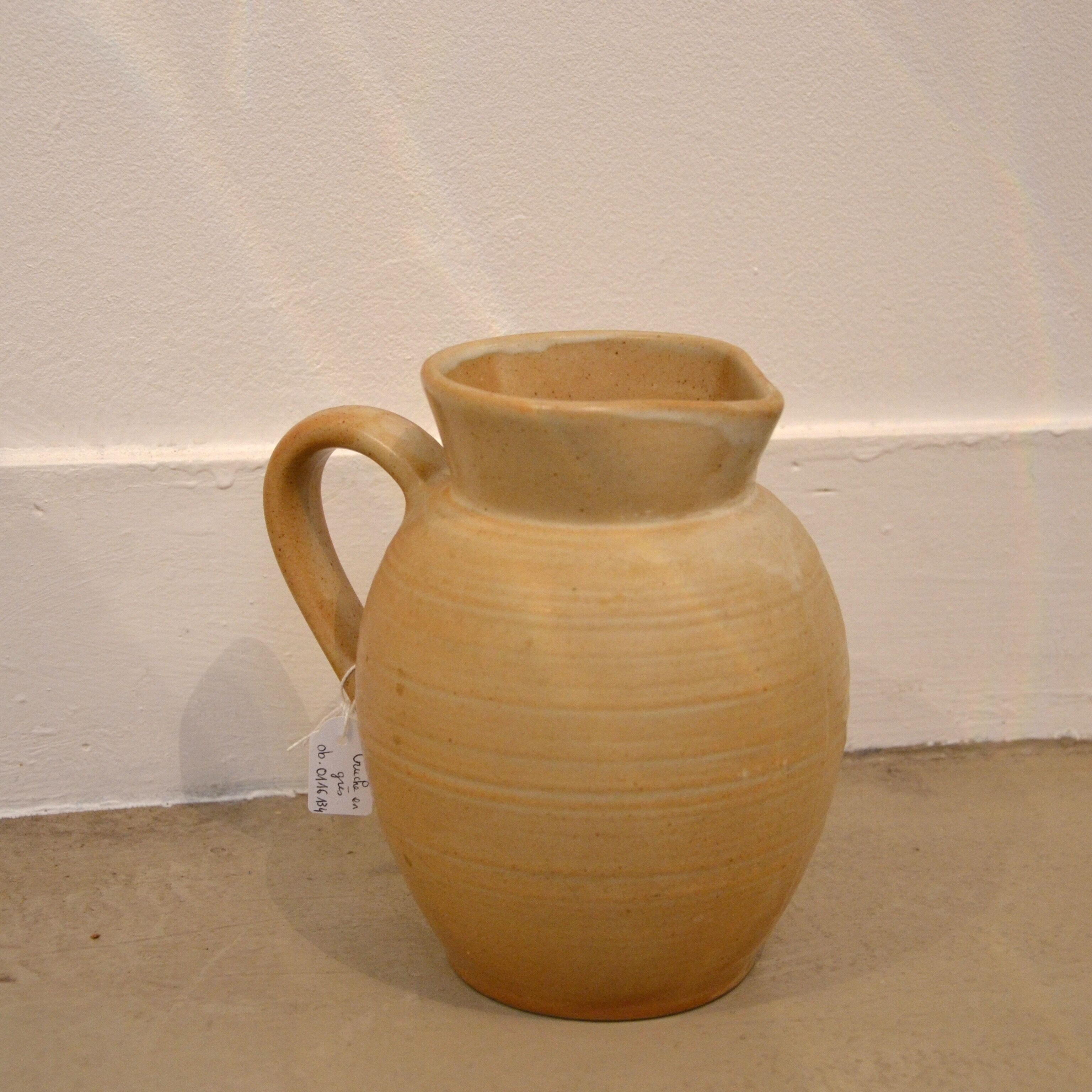 Jug stoneware