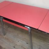 Table manufactured by Lafa formica extendable