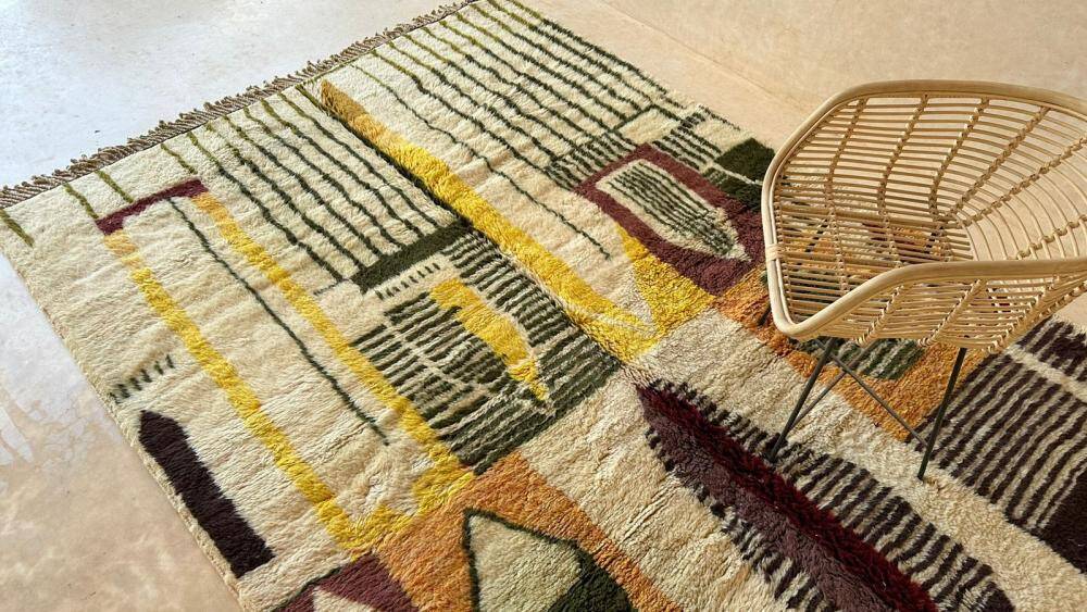 Contemporary Beni M'Rirt Rug - 292 x 216 cm