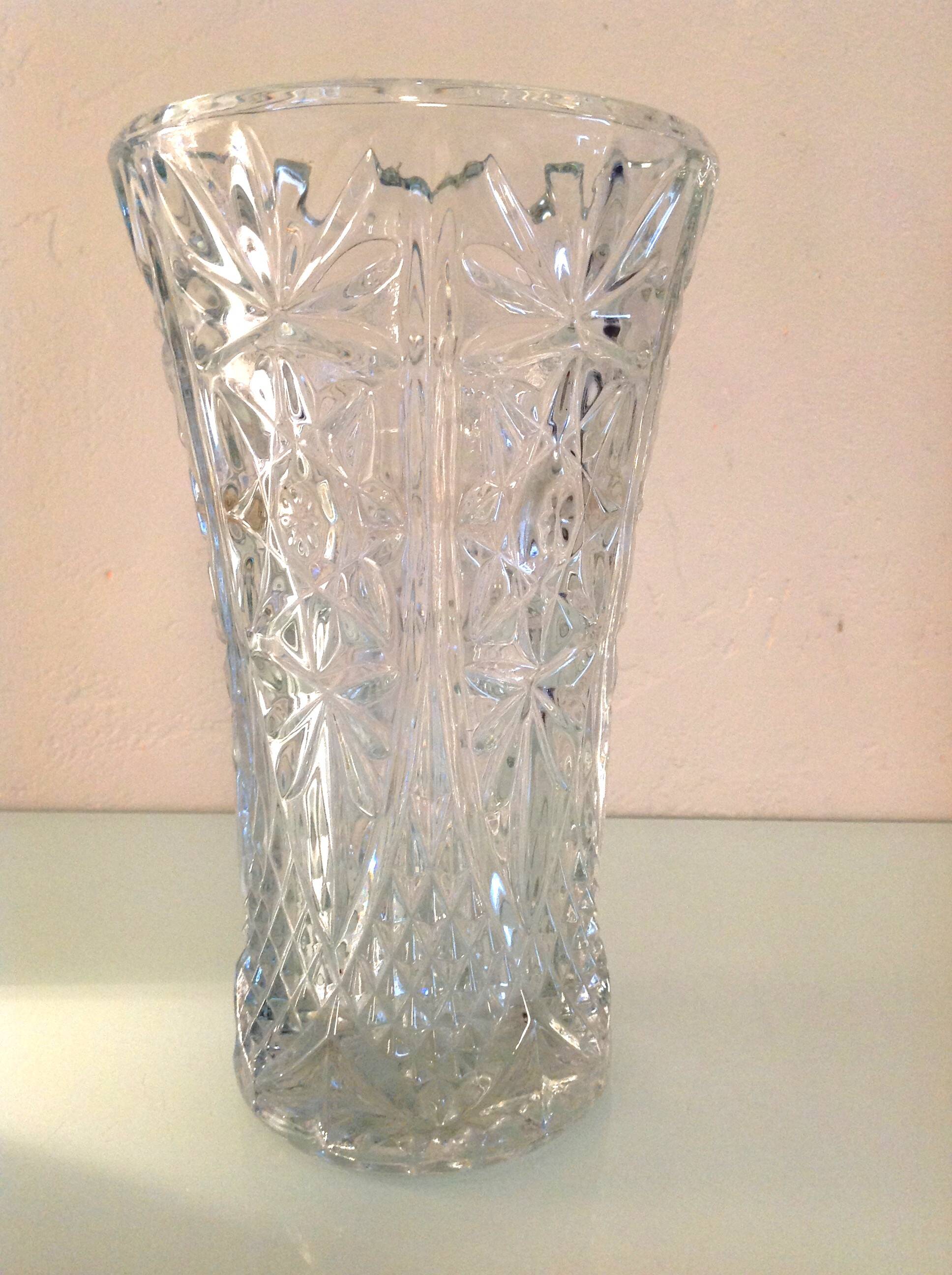 Vase en verre taillé / vintage années 60-70