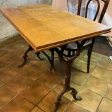 Meallet Paris bistro table
