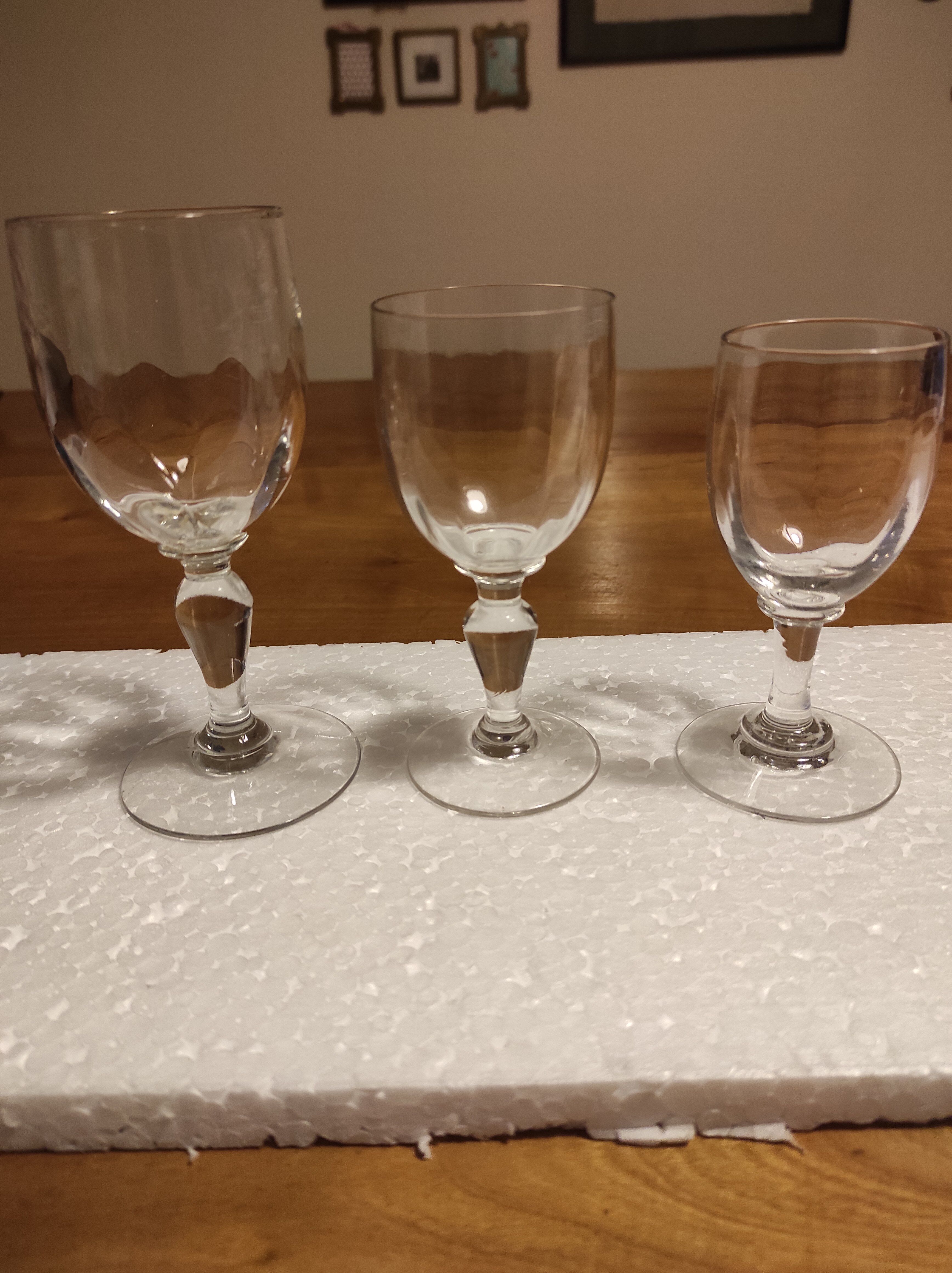 Lot de 3 verres anciens