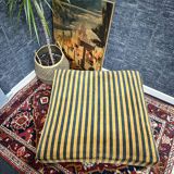 For / vintage living room square