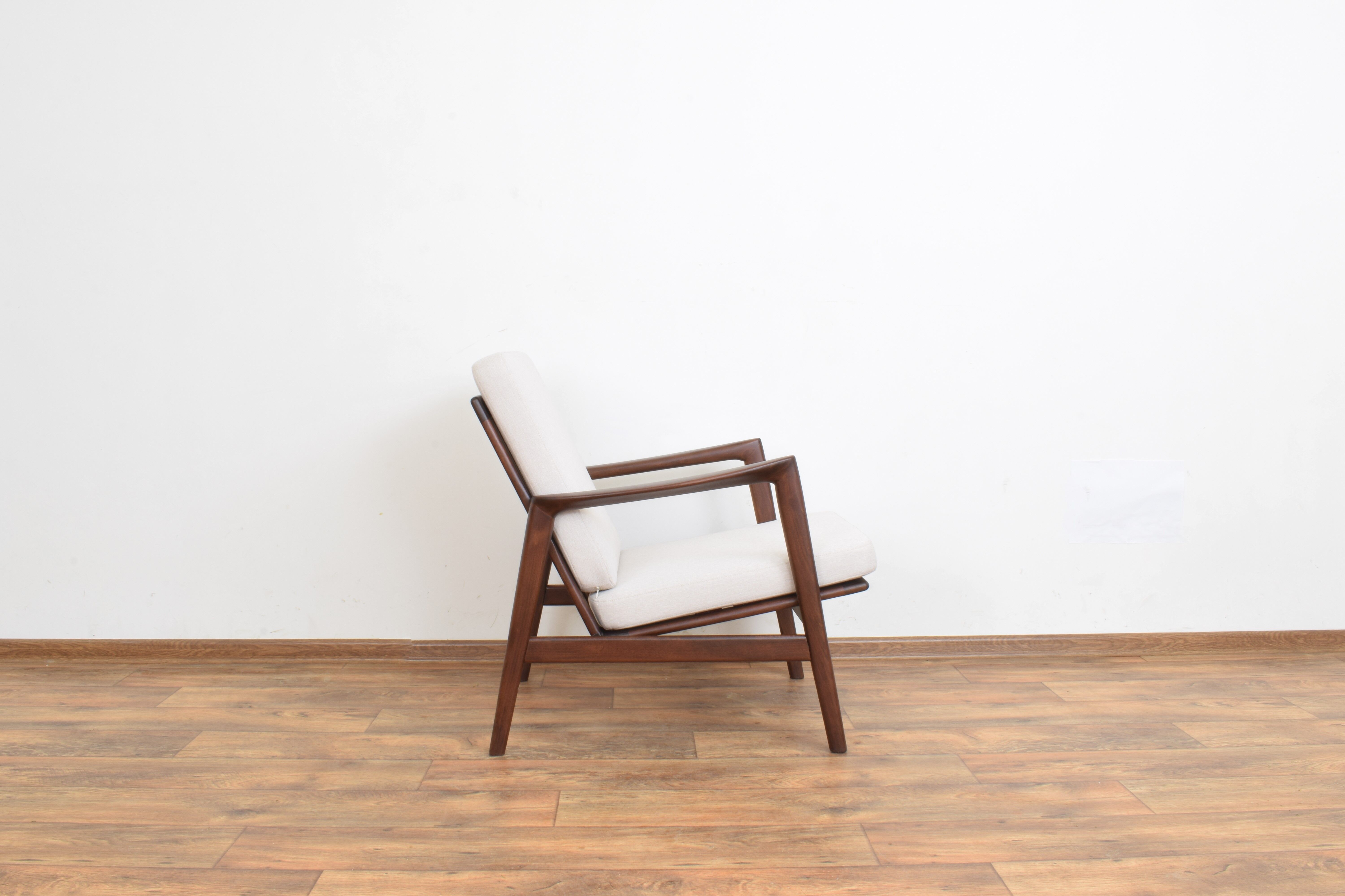 Mid-Century Polish Lounge Chairs „Stefan”, 1960