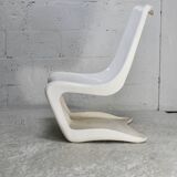 Fauteuil space age en fibre de verre laquée blanche, circa 1970