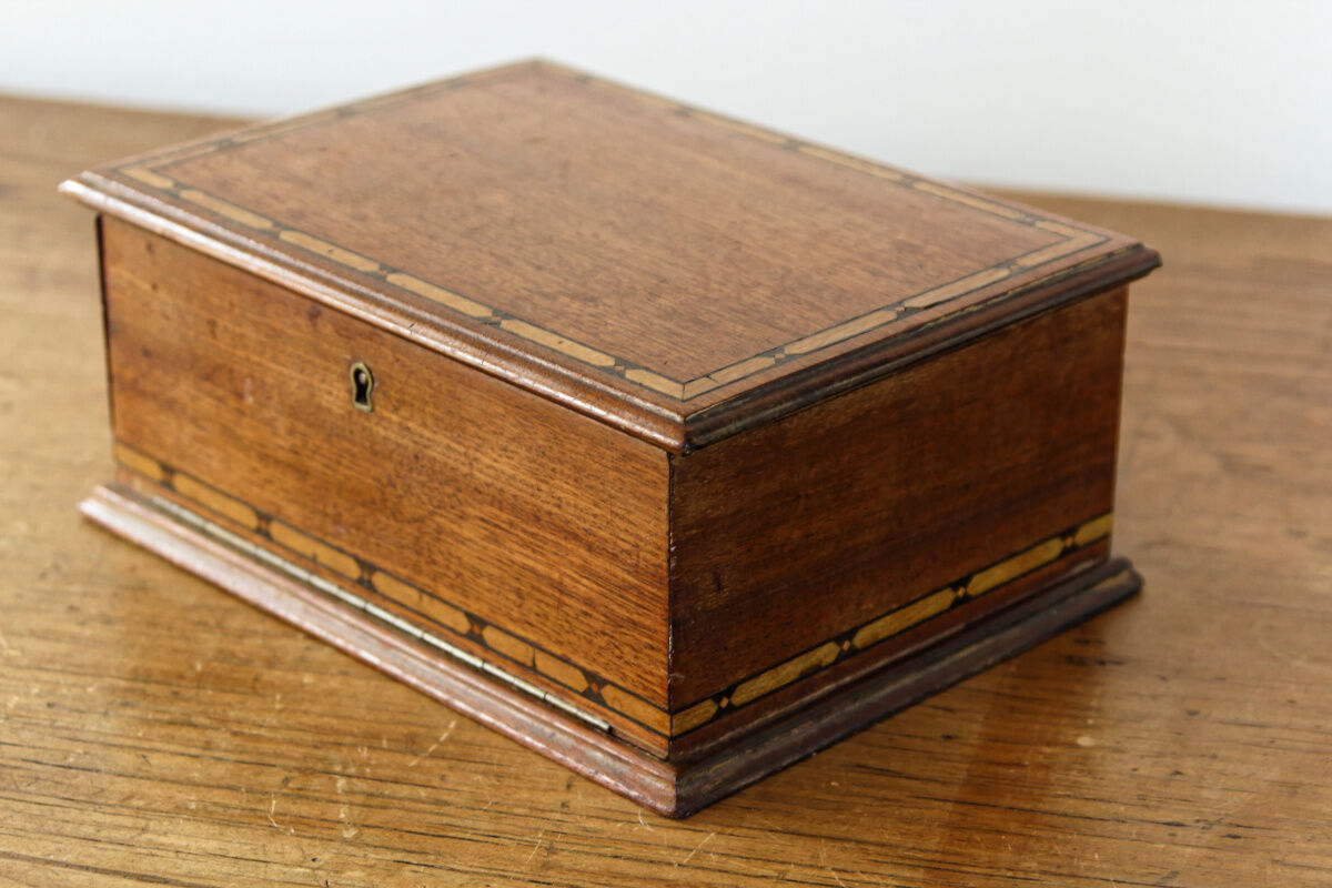 Inlaid cigar box