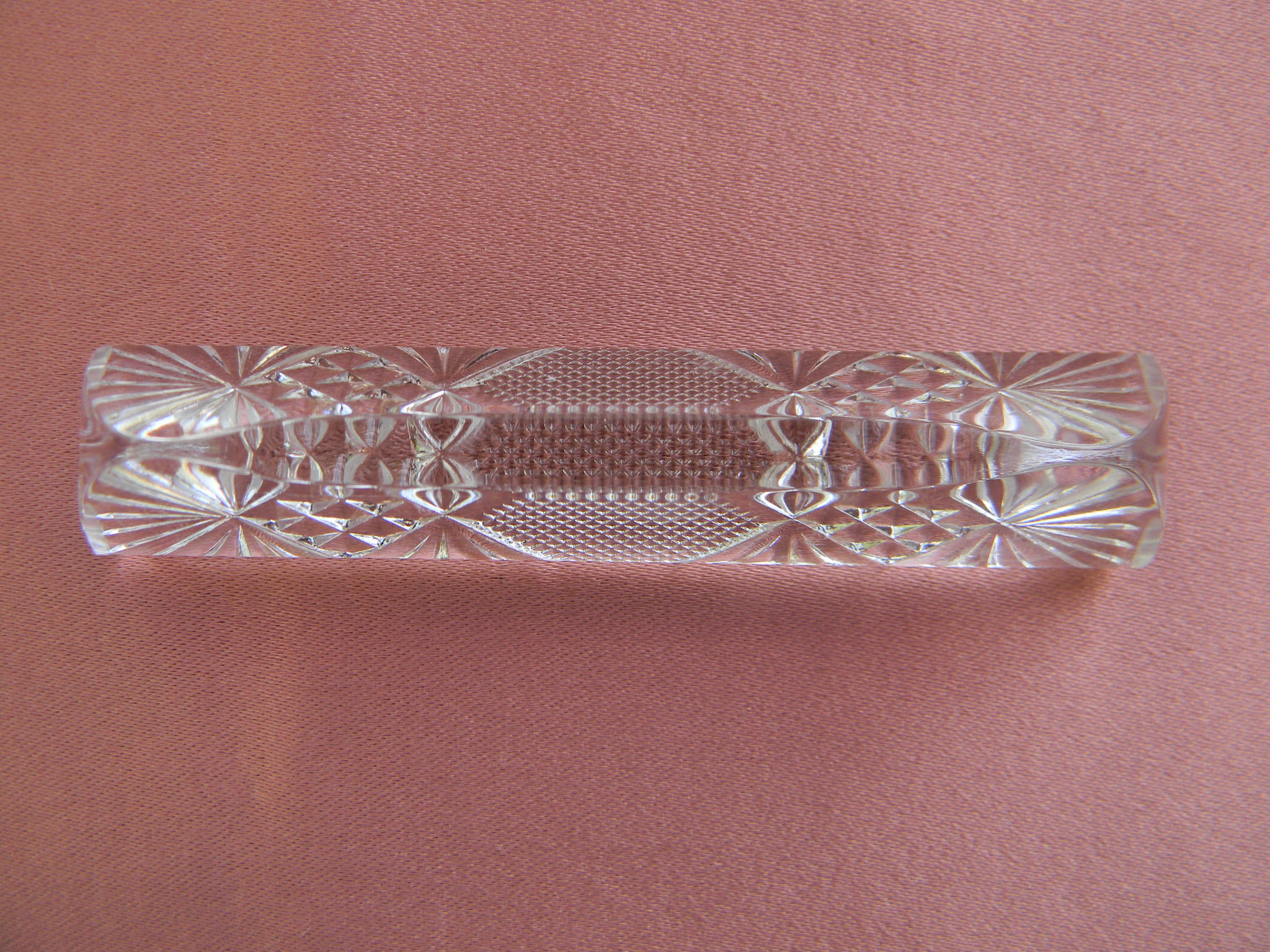Set of 12 knife holders in cut crystal