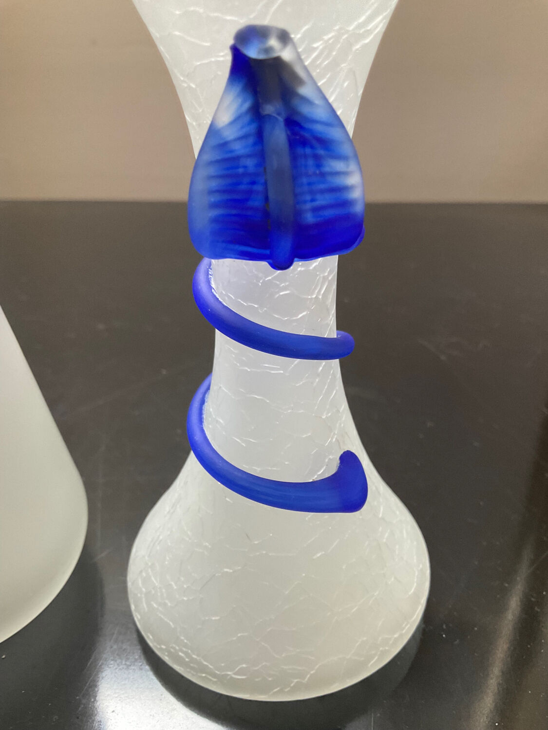 Duo of vintage soliflores vases in glass paste