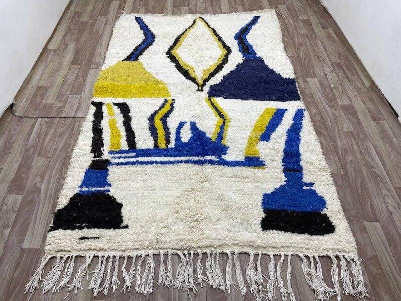 Handmade Berber Beni Ouraine rug, size 150 x 250 cm
