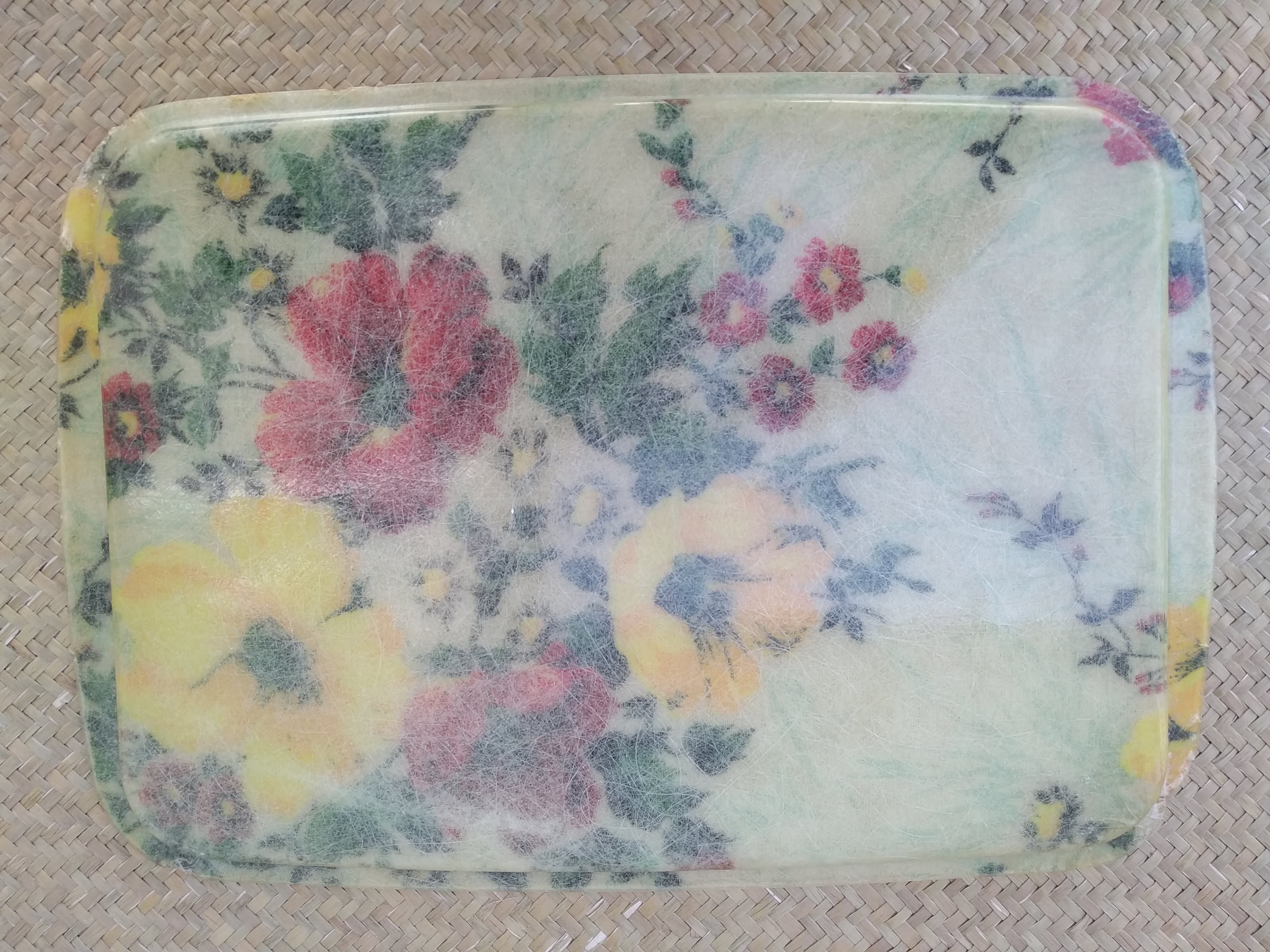 Plateau en fibre de verre et son support en métal doré Vintage Années 60