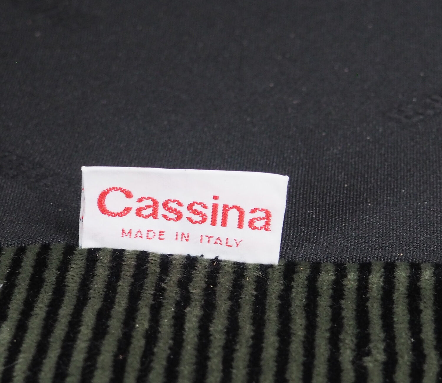Maralunga 2 seater sofa by Vico Magistretti for Cassina