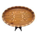 Oval wooden tray with flowers