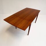 Solid wood extendable Danish table, 1970s