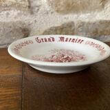 Grand Marnier Liqueur ashtray with marquis and marquise decoration